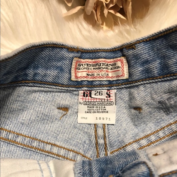Guess vintage high rise shorts - Picture 4 of 4